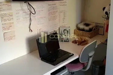 Apartamento &agrave; venda - 130m&sup2; - Meia Praia
