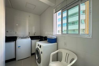 Apartamento &agrave; venda - 163m&sup2; - Meia Praia