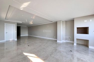 Apartamento &agrave; venda - 185m&sup2; - Centro