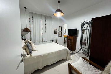 Apartamento &agrave; venda - 128m&sup2; - Meia Praia