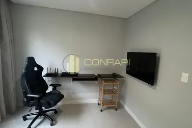 Apartamento para alugar - 107m&sup2; - meia praia