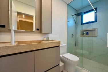 Apartamento &agrave; venda - 210m&sup2; - Centro