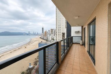Apartamento &agrave; venda - 130m&sup2; - Centro
