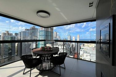 Apartamento &agrave; venda - Meia Praia