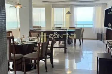 Apartamento &agrave; venda - 212m&sup2; - Meia Praia