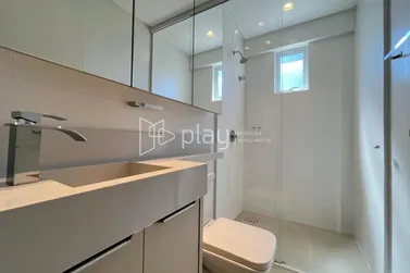 Apartamento &agrave; venda - 128m&sup2; - Meia Praia