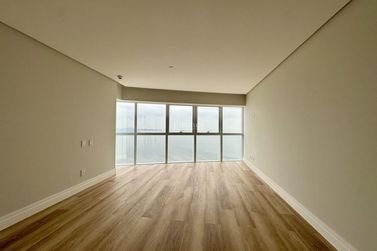 Apartamento &agrave; venda - 217m&sup2; - Barra Sul