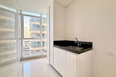 Apartamento &agrave; venda - 220m&sup2; - Meia Praia