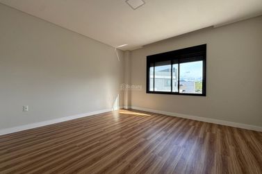 Casa &agrave; venda - 265m&sup2; - Santa Regina