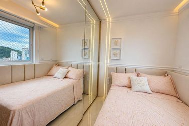Apartamento &agrave; venda - 220m&sup2; - Centro