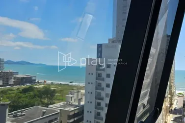 Apartamento &agrave; venda - 127m&sup2; - Meia Praia