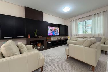 Casa &agrave; venda - 200m&sup2; - Praia dos Amores