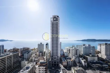 Apartamento &agrave; venda - 215m&sup2; - Meia Praia