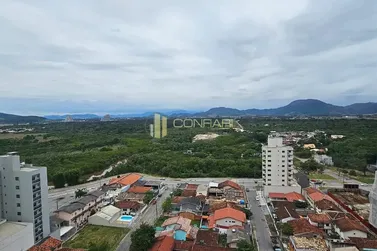 Apartamento &agrave; venda - 116m&sup2; - Meia Praia