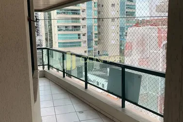 Apartamento para alugar - 130m&sup2; - Centro