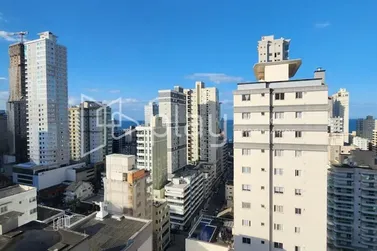Apartamento &agrave; venda - 132m&sup2; - Meia Praia