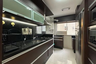 Apartamento &agrave; venda - 1102m&sup2; - Centro