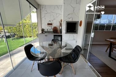 Casa para alugar - 285m&sup2; - Praia Brava de Itaja&iacute;