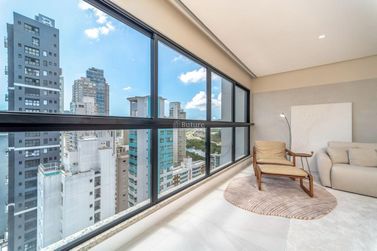 Apartamento &agrave; venda - 193m&sup2; - Barra Sul