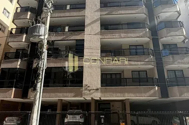 Apartamento &agrave; venda - 100m&sup2; - meia praia