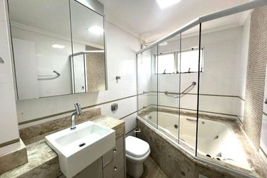 Apartamento &agrave; venda - Meia Praia