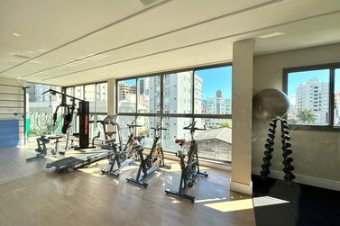 Apartamento &agrave; venda - 85m&sup2; - Meia Praia