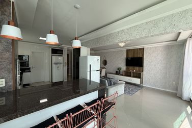 Apartamento &agrave; venda - 120m&sup2; - Meia Praia
