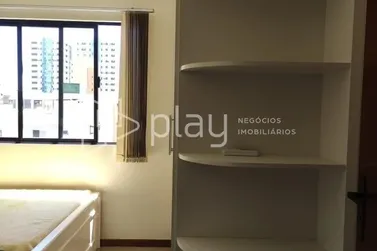 Apartamento &agrave; venda - 95m&sup2; - Meia Praia