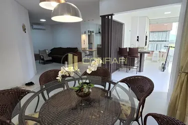 Apartamento &agrave; venda - 130m&sup2; - Meia Praia