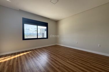 Casa &agrave; venda - 265m&sup2; - Santa Regina