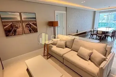 Apartamento &agrave; venda - 136m&sup2; - Centro