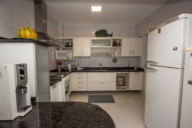 Apartamento para alugar - 125m&sup2; - Centro