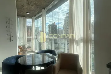 Apartamento para alugar - 132m&sup2; - Meia praia
