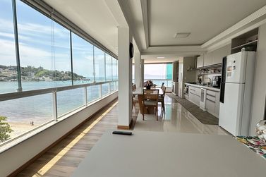 Apartamento &agrave; venda - 140m&sup2; - Centro