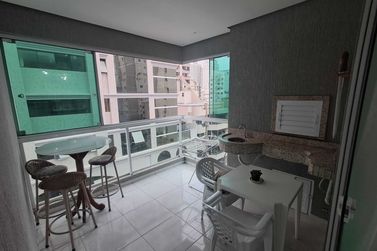 Apartamento &agrave; venda - 69m&sup2; - Meia Praia