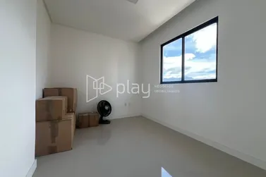 Apartamento &agrave; venda - 106m&sup2; - Meia Praia