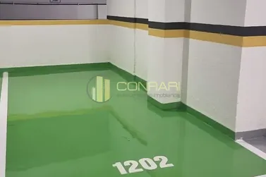 Apartamento &agrave; venda - 127m&sup2; - Meia Praia