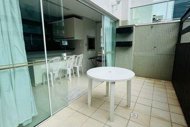 Apartamento para alugar - 225m&sup2; - Centro