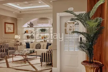 Apartamento &agrave; venda - 160m&sup2; - Meia Praia