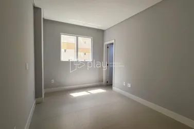Apartamento &agrave; venda - 160m&sup2; - Meia Praia