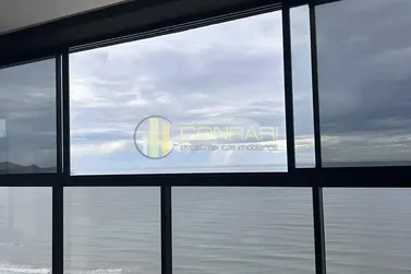 Apartamento &agrave; venda - 198m&sup2; - meia praia