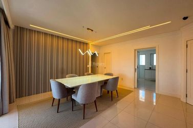 Apartamento &agrave; venda - 139m&sup2; - Centro