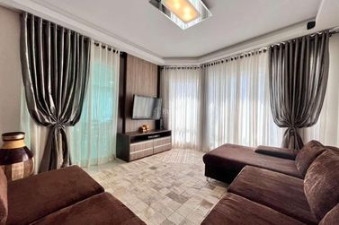 Apartamento &agrave; venda - 194m&sup2; - Meia Praia
