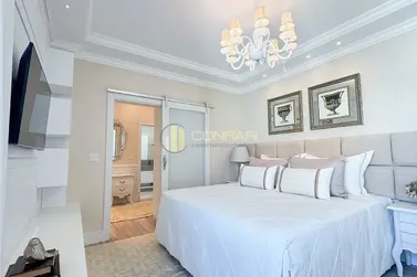 Apartamento &agrave; venda - 251m&sup2; - Meia Praia