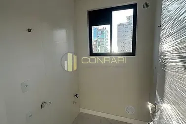 Apartamento &agrave; venda - 100m&sup2; - Meia Praia