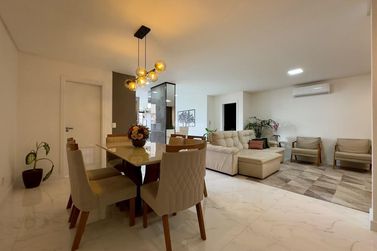 Apartamento &agrave; venda - 136m&sup2; - 