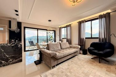 Apartamento &agrave; venda - 120m&sup2; - Centro