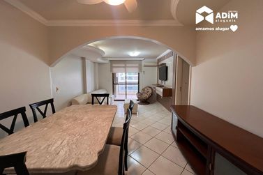 Apartamento para alugar - 101m&sup2; - Centro