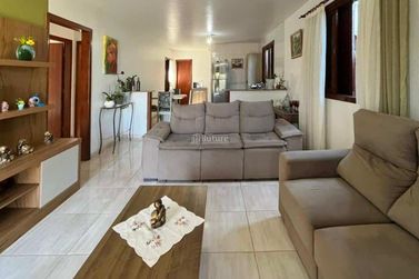 Casa &agrave; venda - 210m&sup2; - 