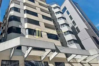 Apartamento &agrave; venda - 126m&sup2; - Meia Praia